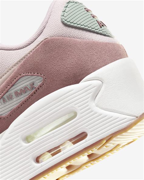 nike air max lv8 women's.